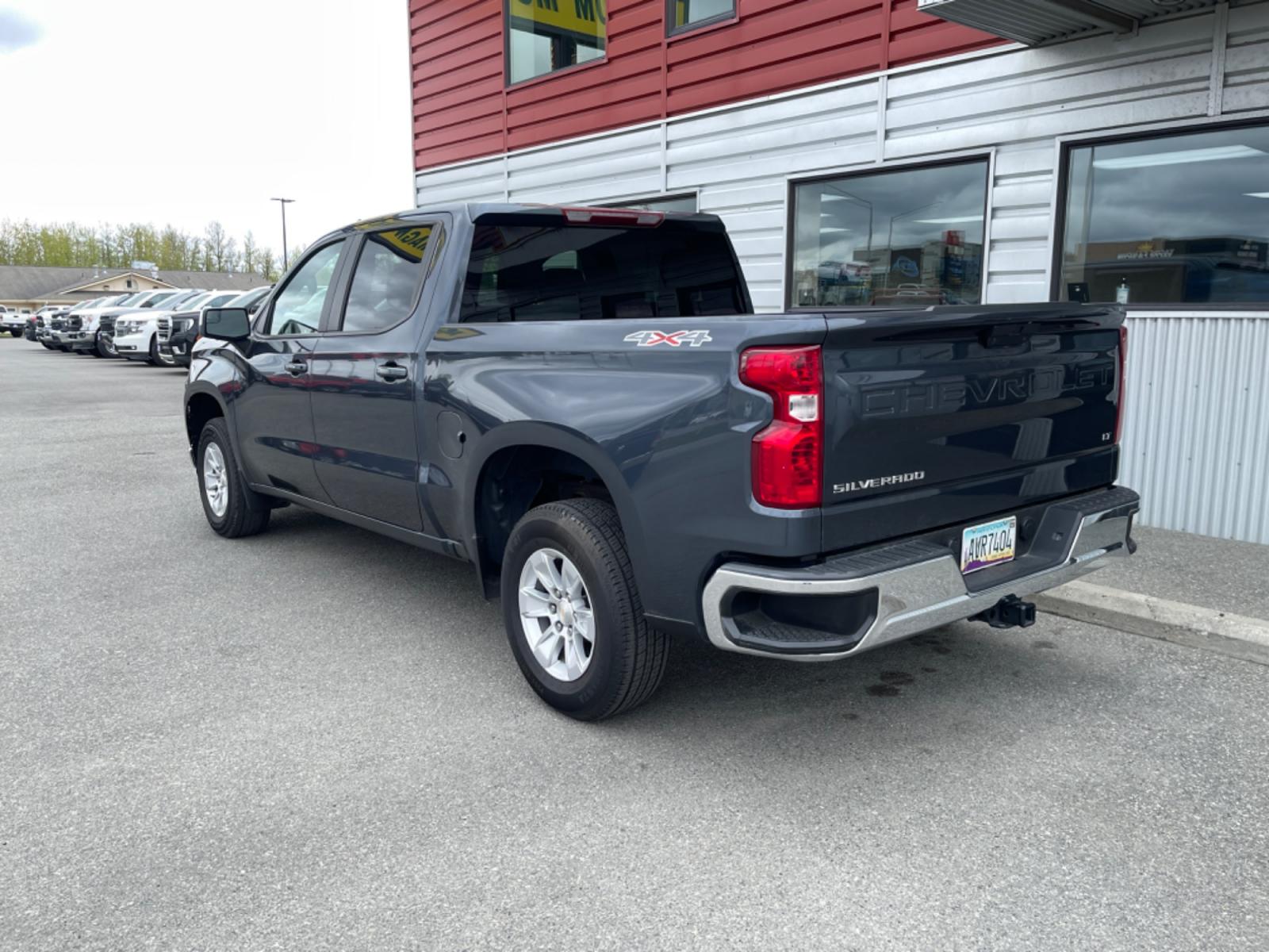 2022 GRAY CHEVROLET SILVERADO 1500 LT (1GCUYDED2NZ) with an 5.3L engine, Automatic transmission, located at 1960 Industrial Drive, Wasilla, 99654, (907) 274-2277, 61.573475, -149.400146 - Photo #2